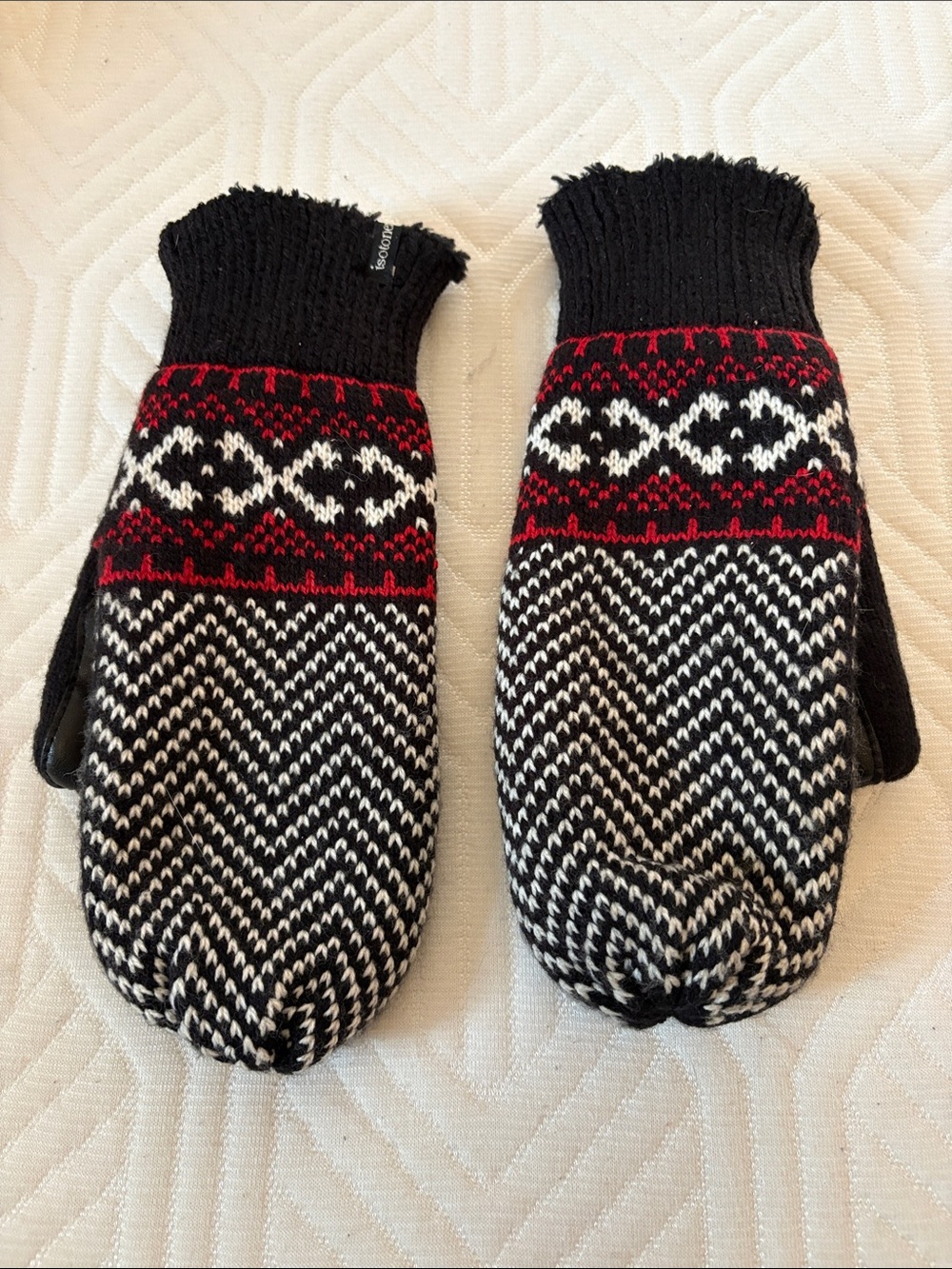 isotoner Black, White & Red Knit Fair Isle Mittens